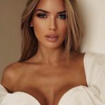 Manon Tanti Instagram - Décris moi ta vie en 1 mot ….