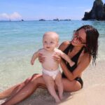 Manon Tanti Instagram - La chaleur nous manque ☀️ Tito déteste être habillé 😂❤️👶🏼