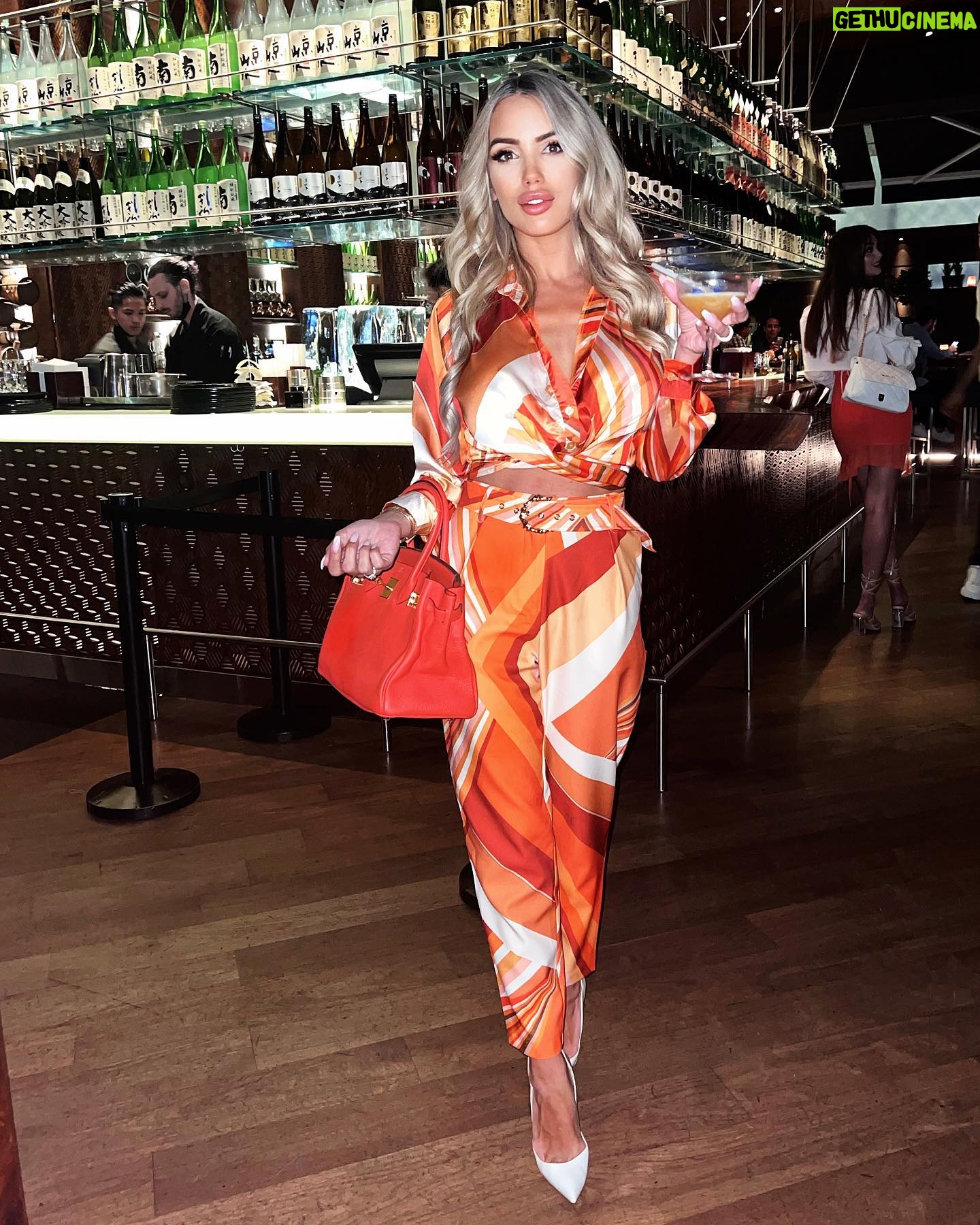 Manon Tanti Instagram - Cheers🍸🧡 @FashionNova
