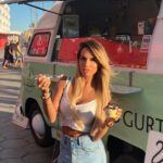 Manon Tanti Instagram - M&M’s ice cream my favorite 🍦❤️