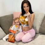 Manon Tanti Instagram - Les doritos ont adore ça @tiagotanti et moi 😍❤️ et vous quel est votre péché mignon ??