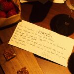Manu Gavassi Instagram – Recebidos da melhor maneira na minha viagem dos sonhos pro Japão, @editionginza arigatō gozaimasu pela recepção lindíssima! Que hotel, que sake espumante com os melhores morangos que já provei 🍓 E que sonho fazer essa viagem com você @jullioreis 🥹