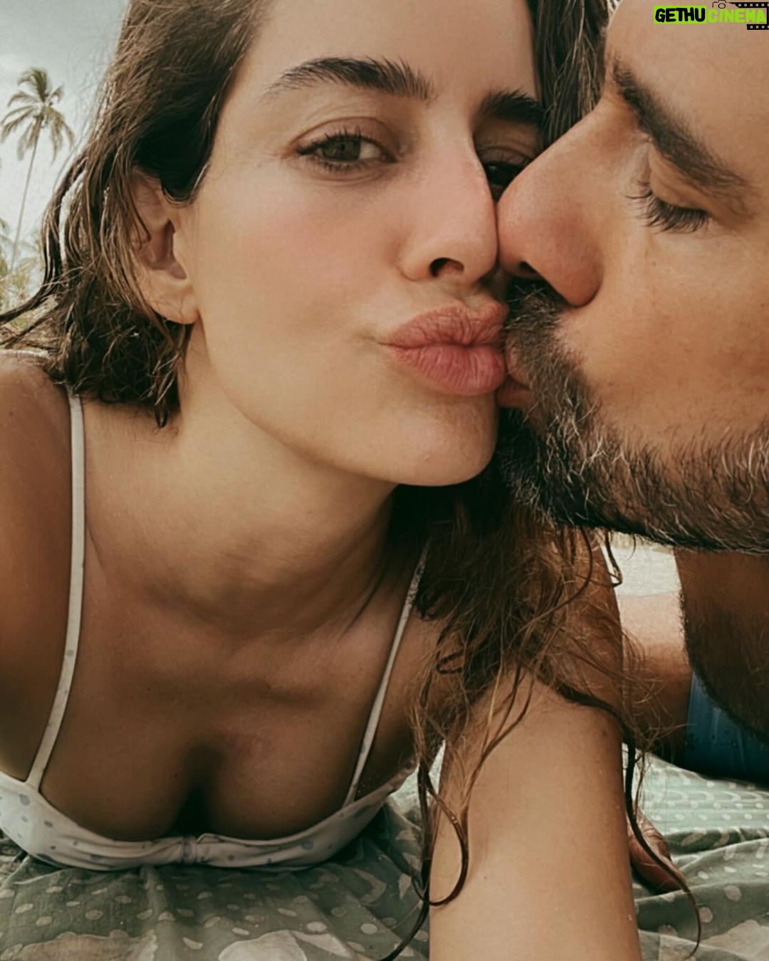 Manuela González Instagram - Celebrar la vida, CelebrarNOS, Y haber disfrutado Hasta la última gota. Qué bonito cumple me diste Andrés! TE AMO ♥️ Y como dice la canción, Volveré… 🎶 Volveremos! #Palomino #Colombia #madrevieja