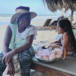 Manuela González Instagram - Momentos para recordar Por siempre 💫♥️ 1. En medio de un paraíso en Palomino 2. Recordatorio de que amarnos da buen resultado 3. Caminando juntos, llegamos más lejos! 4. Pedro y su rehabilitación de libélulas 5. Las conversaciones de Alma con Juana sobre sus cocadas 6. El hombre más guapo del mundo y yo la mujer más afortunada! 7. De todos los atardeceres, este el más lindo 8. Una noche para nosotros 9. Que vivan las amigas! 10. Empezar este 2024 juntos, qué regalo!