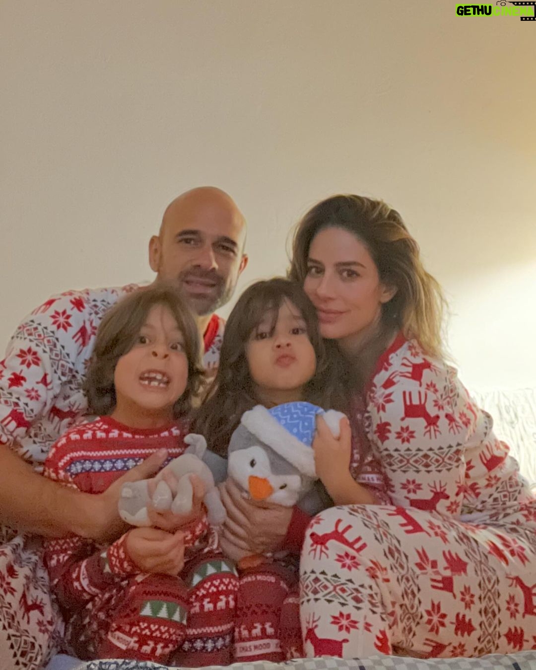 Manuela González Instagram - 🌞🌷🌈🍃♥️ la vida en piyama es más sabrosa!