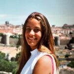 Manuela González Instagram - #tbt Erase una vez una Manuelita como de 14 y un Andrecito de 18… Debo decirte que desde aquel entonces eras un bombón @andresvascomont ♥️😝