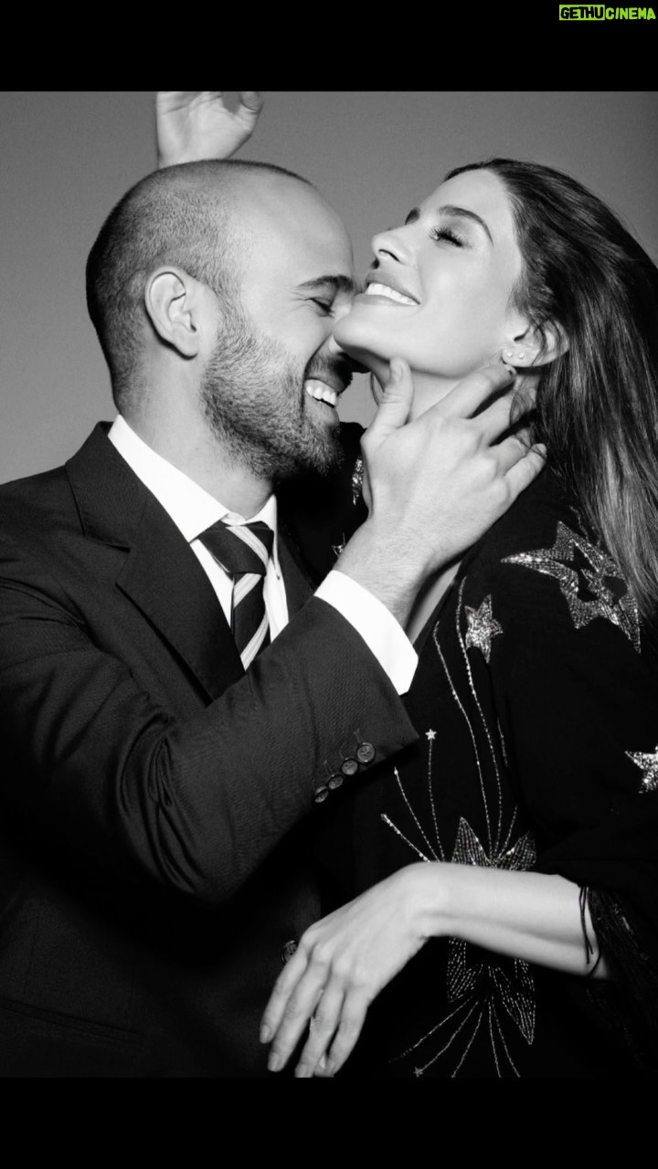 Manuela González - 59K Likes - Ya casi celebramos 13 años de un amor de verdad ♥️
TE AMO Andrés, te escojo y te celebro cada día! Imposible no emocionarme con nuestro camino tan lindo y de tantísimos aprendizajes. Hoy te quiero dedicar esta belleza de canción de nuestro adorado @santicruz que seguirá haciendo parte profunda de la banda sonora de nuestra historia!
FELIZ DÍA DEL AMOR Y LA AMISTAD ♥️
@andresvascomont