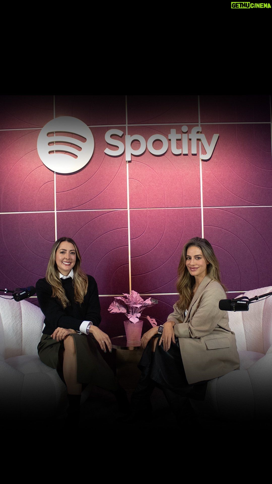 Manuela González Instagram - ¿Cómo reflejar tu mejor versión? Con @lamuelagonzalez tuve una conversación exquisita sobre cómo lograrlo y además, entregamos 3 herramientas de amor propio y autocuidado que son vitales en este proceso🥰 Hermosa invitacion de Igora vital a ser embajadoras del amor propio, en donde en nuestra agenda, el primer punto sea dedicarnos un espacio para cuidarnos, amarnos, trabajar en nosotras mismas y así, poder mostrarle al mundo nuestra mejor versión. ¡Ya pueden escucharlo en todas las plataformas y principalmente en @spotifycolombia en video! #IgoraVital #ReflejaTuMejorVersion