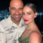 Manuela González Instagram - TE AMO ♥️ Y que empiece tu celebración mi amor! (Ignoren mi insolada🥵) #Felices43 @andresvascomont