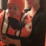 Manuela González Instagram - #tbt Me encontré unos momentos divinos de mi Pedro hermoso! Ufff el tiempo sí pasa volando señoras y señores 🥹♥️ #1 Amo la risa de Jero de fondo! 🤣🤣🤣 #2 Pedro fue Nemo como 3 años seguidos 🐠😬, está su primera vez. #3 hijo de la mamá, pidiendo foto! 😝 #4 desde chiquito sabiendo lo que quiere… 🥞🍯🥰 #5 su risa, el mejor sonido del mundo! 😍 @andresvascomont TE AMO ♥️