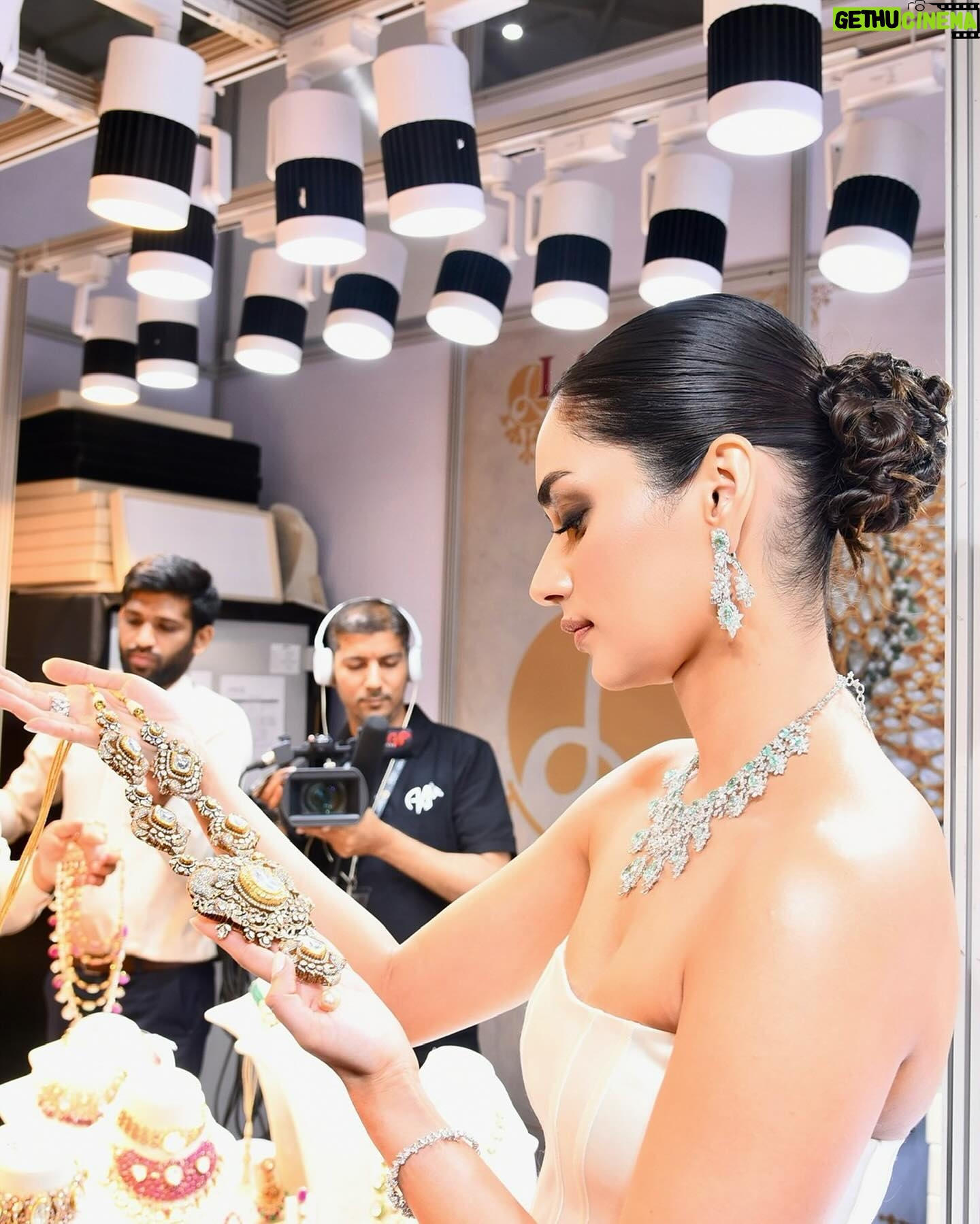 Manushi Chhillar Instagram - What an absolute privilege it was to grace the IIJS Tritiya, hosted by @gjepcindia! The jewellery displayed by the exhibitors underscored the unparalleled artistry of Indian craftsmanship! From exploring the show and trying out some stunning pieces to walking the runway, every moment was a sheer indulgence for my senses. Heartfelt gratitude to the exhibitors for generously sharing their splendid collections, ensuring that these moments remain etched in my memory for eternity. Truly, an experience to treasure forever.
