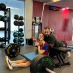 Mapi León Instagram - Y de esto va la vida 💪🏼 progresar Con mi gran compañero ❤️
