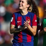 Mapi León Instagram - Esta cara solo puede significar que oficialmente estoy de vuelta ❤️‍🔥😈 Culers us necessitem, amb tot i tots junts 💙❤️ #Nohemparatdelluitar #Nopararemdesomiar