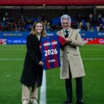 Mapi León Instagram - Muy feliz de continuar 2 añitos más en el club de mi corazón. 💙 MÉS QUE UN CLUB ❤️ Quería dar las gracias a todas las personas que han hecho posible este camino que tanto estoy disfrutando. Y por supuesto dar las gracias a todas las personas que se quedaron ayer, me lo pasé muy bien, sois los mejores. Y gracias culés porque me siento muy querida aquí. 💖 #Mapientrenadora #NopatiuÉsunaBrometa #mesqueunclub @fcbfemeni @uproconsulting