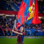 Mapi León Instagram - Ayer 💙❤️ fue muy divertido y me lo pasé muy bien. Gracias mi gente 🥰 Vídeo versión larga y… Sigue hasta el final para ver la evolución de mi bandera 🚩jiji 😁