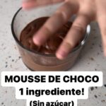 María Castro Instagram - MOUSSE CON UN INGREDIENTE!!! Derretimos chocolate puro (250g) Mezclamos con agua (240ml) y batimos hasta alcanzar la textura del vídeo! Se deja enfriar un o dos horitas!!!! Y mirad la pinta q tiene! Sin azúcares añadidos y NADA que le reste sabor al chocolate más puro y rico! INCREÍBLE!