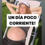 María Castro Instagram - Y de repente, un día corriente se puede convertir en POCO corriente. Te levantas a la hora de siempre, con el sueño de siempre… te tomas el café de siempre, que es lo que realmente te despierta COMO SIEMPRE… preparas mochilas y almuerzos, que afortunadamente no SIEMPRE son iguales…, vas al cole con las prisas de siempre y de repente una llamada, en la que por razones de producción se te informa de que no grabas, ¡¡da la vuelta a tu día!! Un día libre…. ¡¡¡Pues hay q aprovecharlo!!! ¿Y si traslado la paella del domingo, a un rutinario miércoles????? Al final, una paella valenciana, ¡¡¡SIEMPRE apetece!!! Y así es como convierto un miércoles corriente, en uno, poco corriente. Como la Cuenta Online Sabadell, la cuenta corriente menos corriente. Que da una rentabilidad de un 6 % TIN durante los tres primeros meses (y a partir del cuarto mes ¡seguirás disfrutando de la rentabilidad vigente, que actualmente es de un 2 % TIN! Todo ello equivale al 3 % TAE. Para un saldo máximo de 20.000 €!) Y además si domicilias tus recibos de luz y gas, te devuelven el 3% de esas facturas. ¡Viva lo corriente, menos corriente! * Información legal en el video. Entra en bancsabadell.com/cuenta-online/ para saber más sobre esta promoción #CuentaOnlineSabadell #QueVivaLoCorrienteMenosCorriente #SabadellCuentaOnline #Publicidad