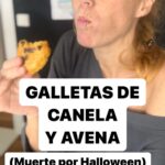 María Castro Instagram - COOKIES DE CALABAZA DE AVENA!!!! * 120 gramos de calabaza asada ( yo lo hago en el Micro, van la calabaza en un plato, tapada con papel film, y 10 min a máxima potencia). Trituramos. * 125 gramos de mantequilla y 100 gramos de azúcar, y batimos * añadimos un huevo y batimos otra vez. * añadimos 175 gramos de avena y 1 cucharada de canela y batimos por última vez! Metemos la bola en papel film y a la media hora para trabajarla mejor. Ahora ya hacemos las bolitas y las aplastamos con el truqui que os enseño en el vídeo y al horno a 180, 12 min! En mi casa han volado…. Las peores? Las niñas!!!! ÑAM!!!!