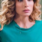 María Elena Swett Instagram - Lo mejor de Kari @dimeconquienandaschv Capítulo 96 @chilevision Capítulo 97 @paramountplusar Bruna no quiere escuchar ni enmendar las cosas con Kari. Puedes ver la teleserie completa a través de @paramountplus @paramountplusar Y por Chilevision de lunes a jueves después de la medianoche #maneswett❌ #maneswett #Karilovers #kari #actrizdetelenovela #actrizdeserie #actrizdetelevisión #actrizdeteatro #actrizchilena #actrizdecine #teleserie #DimeConQuiénAndas #DimeconquienandasCHV