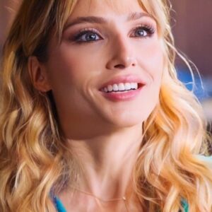 María Elena Swett Instagram - Lo mejor de Kari @dimeconquienandaschv 

Capítulo 72 @chilevision 
Capítulo 73 @paramountplusar 

Paulo no soporta ver que Kari comenzó a diseñar nuevamente y va a fustigarla, sin pensar que Kari le confensara sus sentimientos por Ramón 

No te pierdas los nuevos capítulos de #DimeConQuiénAndas por la plataforma @paramountplusar @paramountplus. 

Y por Chilevision  después de #EspiandolaCasa de #GranHermanoCHV, de lunes a jueves