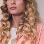 María Elena Swett Instagram - Lo mejor de Kari @dimeconquienandaschv Capítulo 79 @chilevision Capítulo 80 @paramountplusar La tensión entre Kari y María Jesús pone en peligro a la amistad de las Baby Gol. No te pierdas los últimos capítulos de #DimeConQuiénAndas por la plataforma @paramountplusar @paramountplus. Y por Chilevision después de #EspiandolaCasa de #GranHermanoCHV, de lunes a jueves