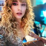 María Elena Swett Instagram - 🐱🐈‍⬛ ❌ Recuérdenme así •💋 . Mi Gente Buena… Que tengan un lindo fin de semana junto a su familia. Disfrútense juntos cada minuto. Los abrazo y ya saben… Se les quiere por acá. . Mane Swett . . . . . . . . . . . . . . . . . . . . #día203
