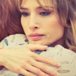 María Elena Swett Instagram - Lo mejor de Kari @dimeconquienandaschv Capítulo 112 @chilevision Capítulo 113 @paramountplus Kari, Aurora y Lola intentaron convencer a María Jesús que no siga su relación con Paulo. Puedes ver la teleserie completa a través de @paramountplus @paramountplusar Y por Chilevision de lunes a jueves después de la medianoche #maneswett❌ #maneswett #Karilovers #kari #actrizdetelenovela #actrizdeserie #actrizdetelevisión #actrizdeteatro #actrizchilena #actrizdecine #teleserie #DimeConQuiénAndas #dimeconquienandaschv❤️