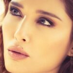 María Elena Swett Instagram - Entramos en la Recta Final de nuestra Teleserie #dimeconquienandas Lo mejor de Kari @dimeconquienandaschv Capítulo 102 @chilevision Capítulo 103 @paramountplus Puedes ver la teleserie completa a través de @paramountplus @paramountplusar Y por Chilevision de lunes a jueves después de la medianoche #maneswett❌ #maneswett #Karilovers #kari #actrizdetelenovela #actrizdeserie #actrizdetelevisión #actrizdeteatro #actrizchilena #actrizdecine #teleserie #DimeConQuiénAndas #DimeconquienandasCHV