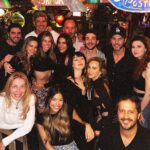 María Elisa Camargo Instagram - Amistad de dos décadas, acompañándonos, elevándonos, apoyándonos y siendo each other’s cheerleaders. FELIZ DÍA mi @unlunar Chola nalgona pacto con el diablo cada día más deli 🔥 Por más encuentros en todas partes del planeta, y ojalá compartir más sets! Te amo :: Y en honor del onomástico I’m bringing back un clásico de nuestro historial, los #QUARANTUNES producto de compartir la locura de la pandemia. Esta mujer salvó mi salud mental! - Quieres ver más ediciones 🎶? Stalkéanos 😂 🎂