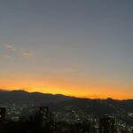 María Fernanda Yépes Instagram - Y así despido este mes de Febrero… Donde para mí fue como una montaña rusa de emociones. Morí… Nací … Dejé atrás un dolor.. Lo quemé, lo solté y lo transformé en flores, aprendizajes y colores 🌈✨ y volví a sonreír…. POR QUE LA VIDA EMPIEZA MUCHAS VECES!!!! Y tú? Como despides este mes?