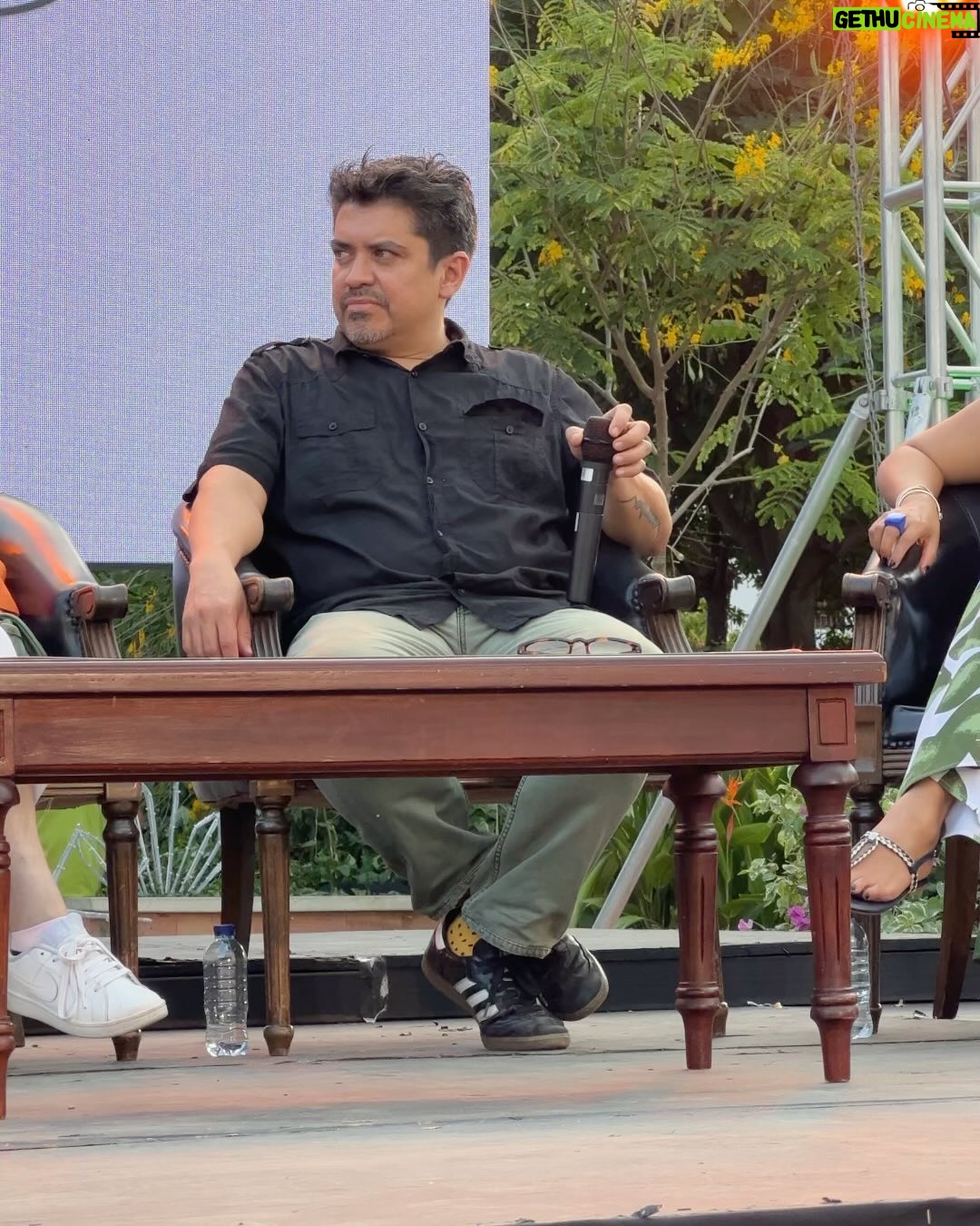 María Fernanda Yépes Instagram - Resumen de un fin de semana espectacular en @festicineantioquia un reencuentro con amigos de la industria audiovisual, actores, colegas, directores, guionistas, productores y todos los que amamos con pasión contar historias. Un fin de semana necesario para abrir conversaciones, intercambiar visión acerca de nuestro CINE colombiano De ver películas, escuchar nuevas propuestas, conversatorios inspiradores y disfrutar de la magia de un pueblo colonial como #santafedeantioquia Gracias @alejandrabedoyal por esta invitación. Un fin de semana de mucha creatividad, conectividad y disfrute. Gracias @egeda_colombia @comfamacultura @culturacomfenalcoant @proimagenescolombia @teleantioquia por hacerlo posible 🎬👏🏻 Larga vida a nuestro CINE!!!!