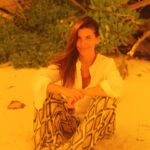 María Fernanda Yépes Instagram - Agradezco a las tormentas por que me han hecho floreSER y a todas las personas que han estado presentes y pendientes de mi recuperación🦋🌈❤️‍🩹 GRACIAS Ya han pasado dos semanas de mi operación y es hermoso ver como el cuerpo sabe sanar… somos una máquina perfecta de la creación✨