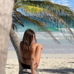 María Fernanda Yépes Instagram - •SERENA• así terminó este 2023 Un año silencioso Introspectivo Tormenta Sombra Sanador Muerte Invierno Y sumamente catalizador Y cómo ninguna tormenta es eterna… siempre, siempre al final. Salió el sol✨ Gracias a todos las maestras, mujeres, amigos, comunidad, familia que estuvo presente ayudandoME a transitar este nuevo RE-Nacer🦋 Y a ustedes gracias por seguirme la corriente ✨✨✨ Feliz año para TOD@S ❤️ #2023