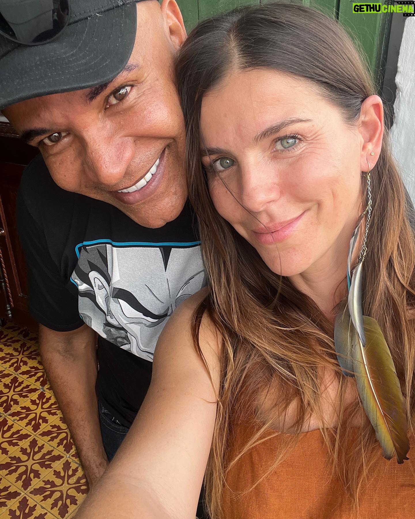 María Fernanda Yépes Instagram - Resumen de un fin de semana espectacular en @festicineantioquia un reencuentro con amigos de la industria audiovisual, actores, colegas, directores, guionistas, productores y todos los que amamos con pasión contar historias. Un fin de semana necesario para abrir conversaciones, intercambiar visión acerca de nuestro CINE colombiano De ver películas, escuchar nuevas propuestas, conversatorios inspiradores y disfrutar de la magia de un pueblo colonial como #santafedeantioquia Gracias @alejandrabedoyal por esta invitación. Un fin de semana de mucha creatividad, conectividad y disfrute. Gracias @egeda_colombia @comfamacultura @culturacomfenalcoant @proimagenescolombia @teleantioquia por hacerlo posible 🎬👏🏻 Larga vida a nuestro CINE!!!!