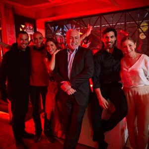 María Fernanda Yépes Instagram - LÍNEA DE TIEMPO 🎬
Una película que rodamos en Medellín en el 2021 y que hace dos semanas salió en carteleras de cine en todo el país.
Gracias a ustedes público maravilloso que llenaron las salas y que gracias a su presencia estamos por segunda semana en cartelera.

Gracias a mi talentoso director @yesid_leone_m por este gran viaje. 
Gracias @resplandorfilms por hacerlo posible. 
Gracias a todo el elenco y crew maravilloso por un impecable trabajo.

Los quiero❤️🙏🏻🎬
Larga vida al cine. 

Ya esta semanita nos despedimos de cartelera. Así que corran a verla!!!