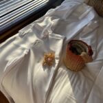 María Fernanda Yépes Instagram - Me gusta apostarle a los nuevos talentos, creo en la moda nacional. en nuestros diseñadores. Tenemos un talento inmenso. Y el apoyo comienza por casa🤍 Gracias @juanchalarca.b por este traje hecho especialmente para mi para un fin de semana de cine, amigos y reencuentros!!! Gracias por ponerle el corazón. Y bueno no podía estar mejor completamente que con un bolso @verdidesign y unos aretes de infarto de @emidiaz.co gracias @makeno.co Déjame un ❤️ si amaste el look tanto como yo😉 #premiosmacondo2023