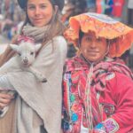 María Fernanda Yépes Instagram - Se sigue reafirmando en mi vida la belleza de continente en el que vivimos los sudamericanos. Un territorio con culturas ancestrales vivas, llenas de conocimiento y tradición. Cuidemos la diversidad en todas sus formas. Son riquezas intangibles que no podemos perder. Que lindo ser latinoamericano, que privilegiados somos los que nacimos en esta cordillera de Los Andes❤️GRACIAS PERU por regalarnos tanta magia, paz y medicina✨ 🇵🇪 Levanta la mano si eres latinoamericano🙋🏻‍♀️ y cómo yo estás orgulloso de haber nacido en este territorio!!! #perú #vallesagradodelosincas