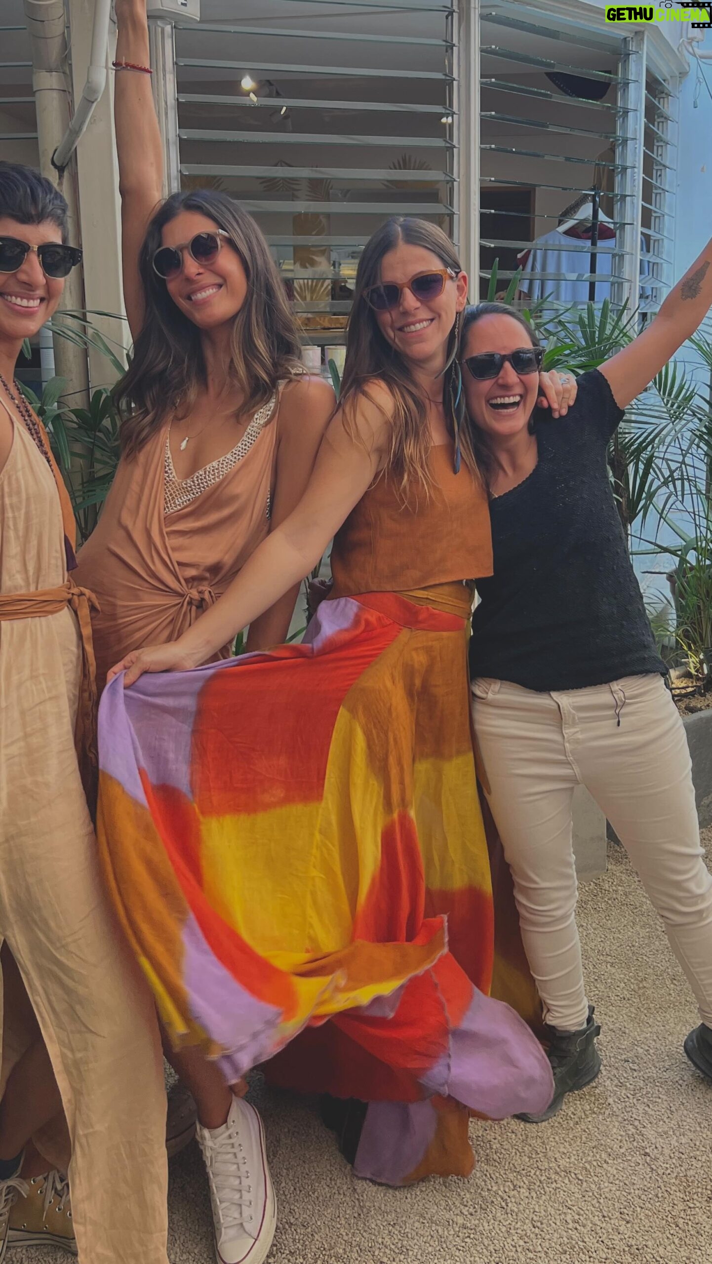 María Fernanda Yépes Instagram - HOY celebramos tu VIDA bonita TOYITA de mi amor @toyamontoya Seres bonitos en la vida y tu🤍 GRACIAS por ser inspiración!!! Te amamos •María Vitoria• que sigas siempre iluminando el cielo con tu sonrisa y hermoso corazón.