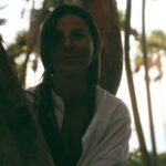 María Fernanda Yépes Instagram - En el mar Sï que la vida es más sabrosa, na’ Que hacer! 🌴 🕶️ @lovingvictoriousbeings 📸 @kriziasalemi