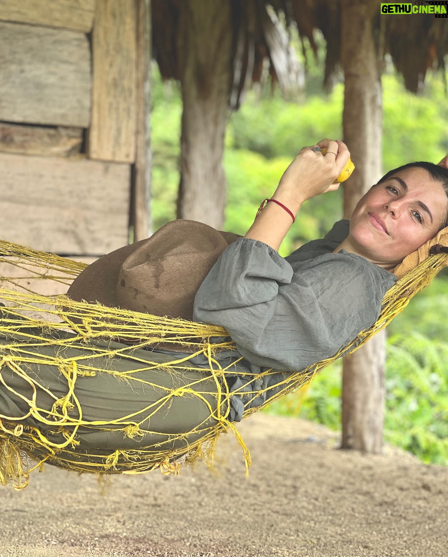 María Fernanda Yépes Instagram - Como diría mi amiga @marcelamar07 “cuando hay propósito, todo cobra sentido” Un photo dump de estos días hermosos donde todo empieza a cobrar sentido. Les cuento que parece que esta costa caribe colombiana me esta adoptando… y déjenme decirles que me estoy dejando. ✨🤍🫶🏻