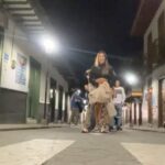 María Fernanda Yépes Instagram - Un recuento en 10 fotos de lo que fue esta semana en el bootcamp digital del @elsiliconvalley 1. De las cosas más especial de este lugar(la vista a la represa de la Fe) 2. Los amaneceres en la montaña sagrada(video cortesía de mi querido @sebatobonsa ) 3. Después de nuestra sesión de yoga de cada mañana. Recibir un mimo de @tincho.prz y su monochr, seguido de las reflexiones de @danieltirado 4. Levantarse hacer yoguita con esta vista es otro nivel. 5. Aquí con el genio y creador de este lugar tan especial. @danieltirado GRACIAS por esta tremenda experiencia!!!! 6. Dani además de ser un visionario, viajero, buscador… ha escrito 2 libros inspirando con sus historias y aventuras. 7. Los compañeros que llevaré en el corazón!!! Gracias por su linda energía de todos me llevo algo muy valioso. 8. Las señoras de la cocina que con tanto amorcito y cariño nos cocinaron cada día. 9. Presumiendo mi diploma de graduación del boot camp intensivo de 7 días de emprendimiento digital. 10. Y esta la perla del viaje… cuando un grupo de emprendedores sale a celebrar su graduación y casi es atropellado por un camión a altas horas de la noche en la calle🫣😅(todo sea por la toma del video) ver hasta el final. GRACIAS a todos los profesores y personas que hacen de este entrenamiento y de la montaña sagrada un lugar único y una experiencia que vale toda la pena vivir!!!!! #elsiliconvalley #medellin #emprendimientodigital📶💯