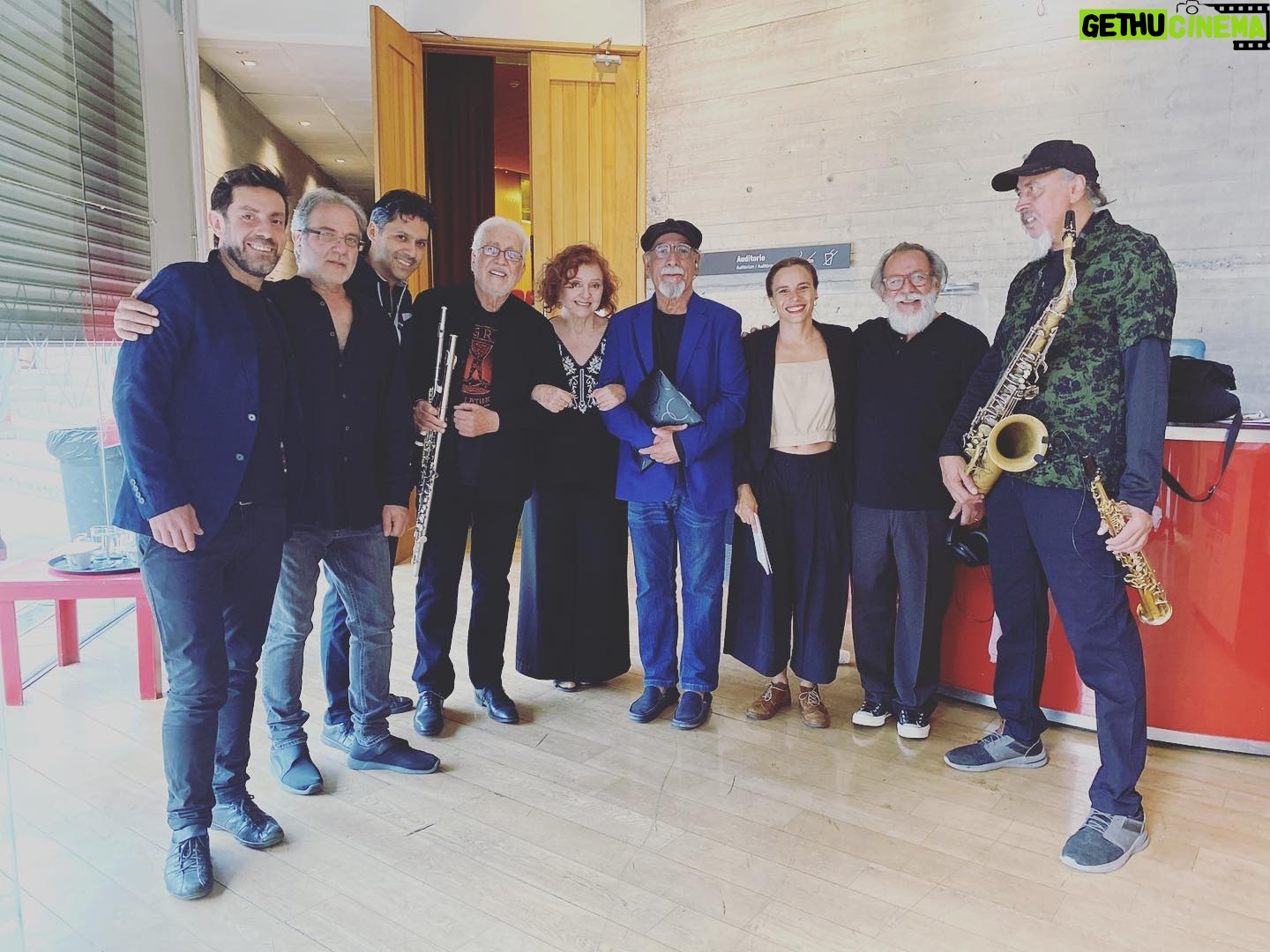 María Gracia Omegna Instagram - Con los amigos de @grupocongresooficial para el aniversario 13 del @museodelamemoria