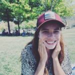 María Gracia Omegna Instagram - Un poco de cola fría para el sol. Por @gaburzua ❤️