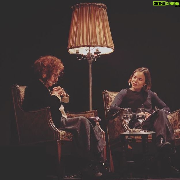 María Gracia Omegna Instagram - El otro día tuve el honor de relatar, junto a gloria, en el concierto de @grupocongresooficial en música de memoria. Y ha sido una de las experiencias más lindas. Cuanto talento y consecuencia.