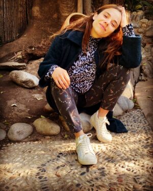María Gracia Omegna Instagram - Me da mucho placer hablar de Kruza/. Marca de zapatillas/ Sustentables /Que respetan a las personas y al planeta/ Hecho en chile/ Economía circular/ Hechas a mano/ Recicladas/ Hija de los desechos/ Cómodas/ Lindas/ Trato Justo/ Atajadores de residuos para crear/ reductores de basura/ etc de lo bueno/ feliz de usarlas y tratar de ser más consciente. @kruza_bc