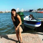 María Gracia Omegna Instagram - Post 45 minutos de viento fuerte sobre una lancha.