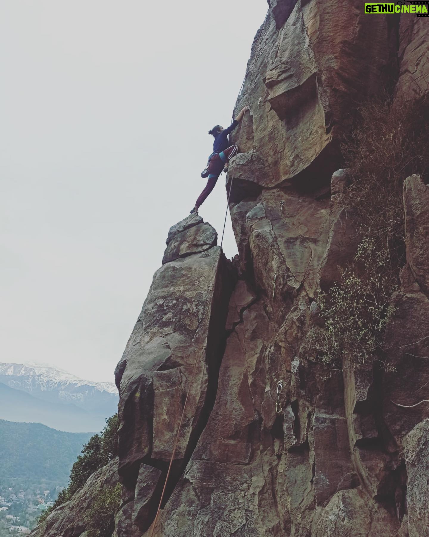 María Gracia Omegna Instagram - Parece que hoy se honra a la montaña. Yo quisiera honrarla siempre.