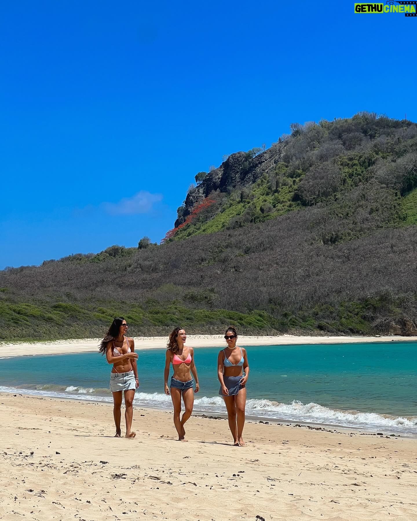 Marcela Fetter Instagram - Lost in Fernando de Noronha.. ✌🏼