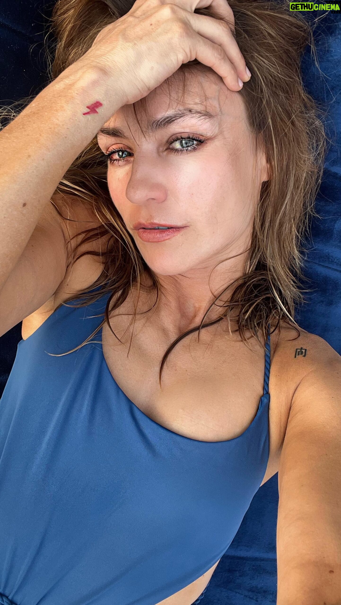 Marcela Mar - 5.9K Likes - Sintiéndome bien en esta piel 🐍💙
Con este 👙de @aguabenditasw que horma increíble .