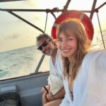 Marcela Mar Instagram - Que privilegio tan grande poder celebrar en este paraíso nuestro 5o aniversario ⭐️ que privilegio más grande habernos encontrado @thechefisback ✨❤️ Bonus : Pichurria saludándonos a nuestro regreso 🐶🦴💕 Y disfrutar un poquito con amigos como @nataliareyesg @juanpssv @fenixbeachcartagena 🏝️💕
